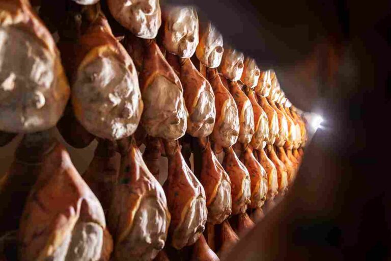 Il Prosciutto crudo di Parma Devodier cambia look in occasione della Settimana del Design