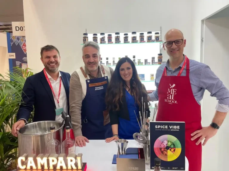 Carne, spezie e cocktail: la collaborazione tra MEatSCHOOL, Italpepe e Campari Academy rinnova il concetto di pairing